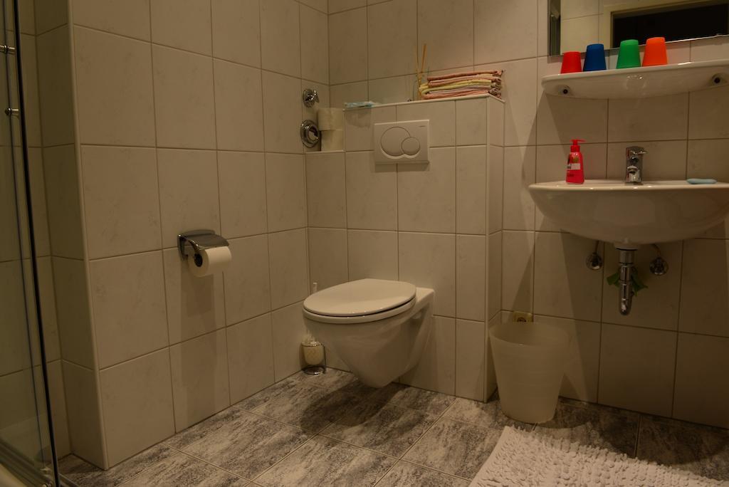 Monteur Und Messewohnung Rodgau Buitenkant foto