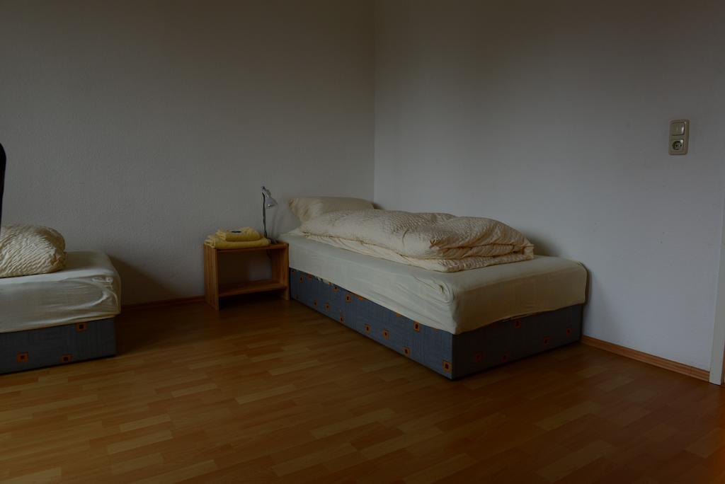 Monteur Und Messewohnung Rodgau Buitenkant foto